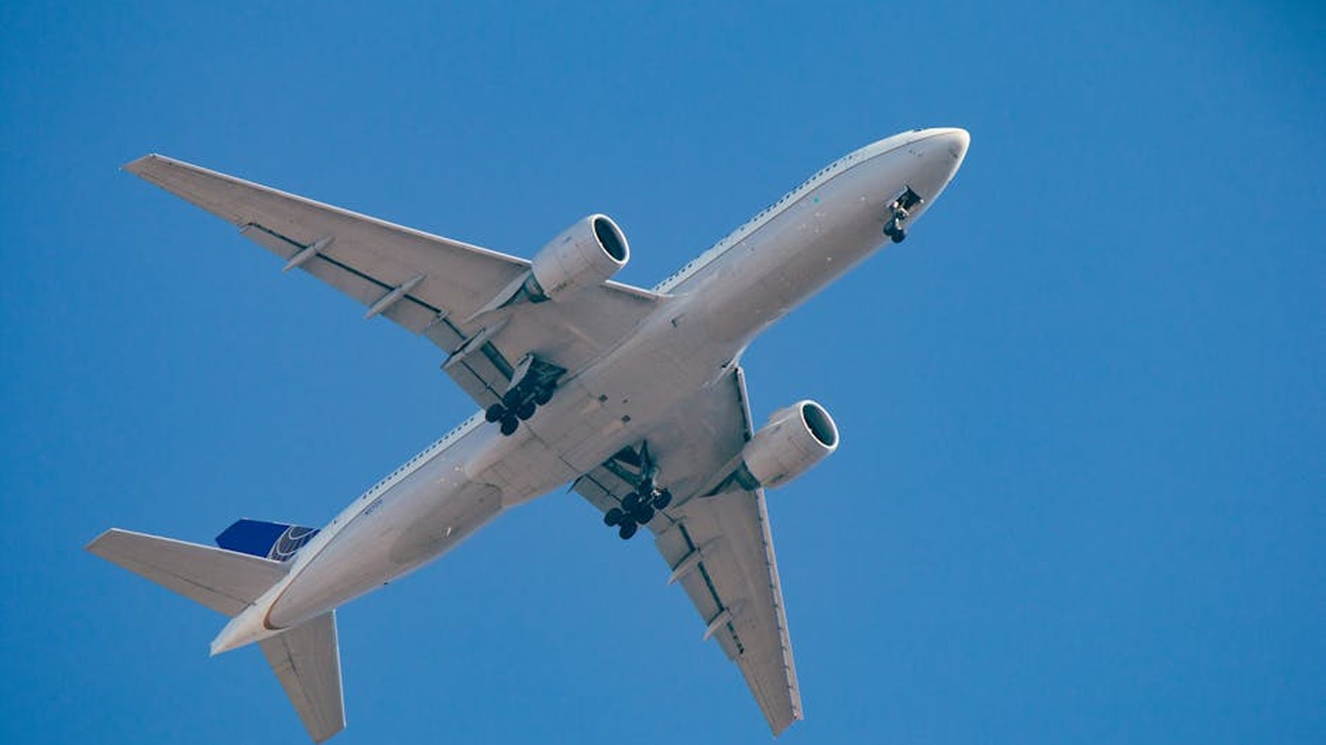 flight price alerts smartphone Google Flights Skys